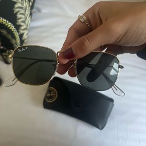 V nice especially if u have a small face